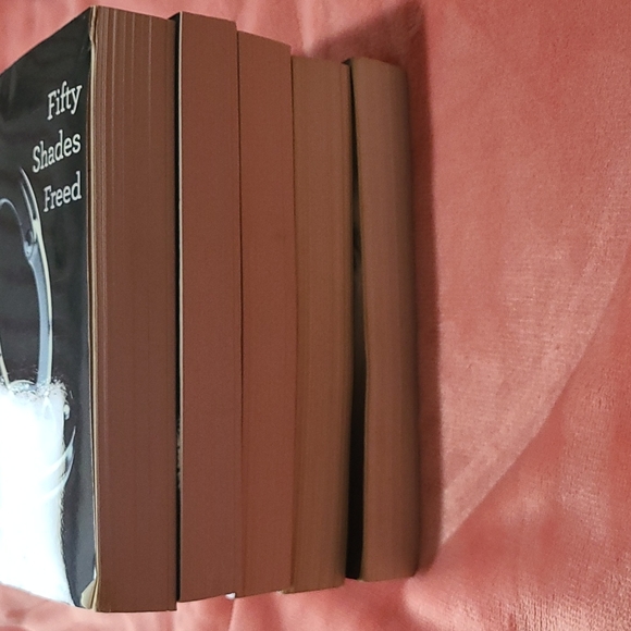 Fifty Shades Of Grey Book Series - Picture 4 of 16